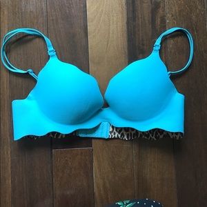 Victoria’s Secret Very Sexy Push Up Bra 32B